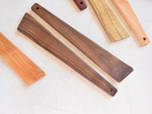 Angled Salad Spatula Set, Set of 2 - Wooden Cooking Tool