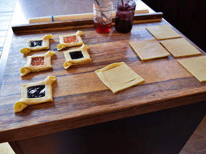 Dough Board, 24 x 18 inch - For making pastry, pasta, bread, kneading or rolling dough, Cutting board with a lip